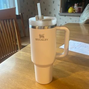40oz Pink Stanley